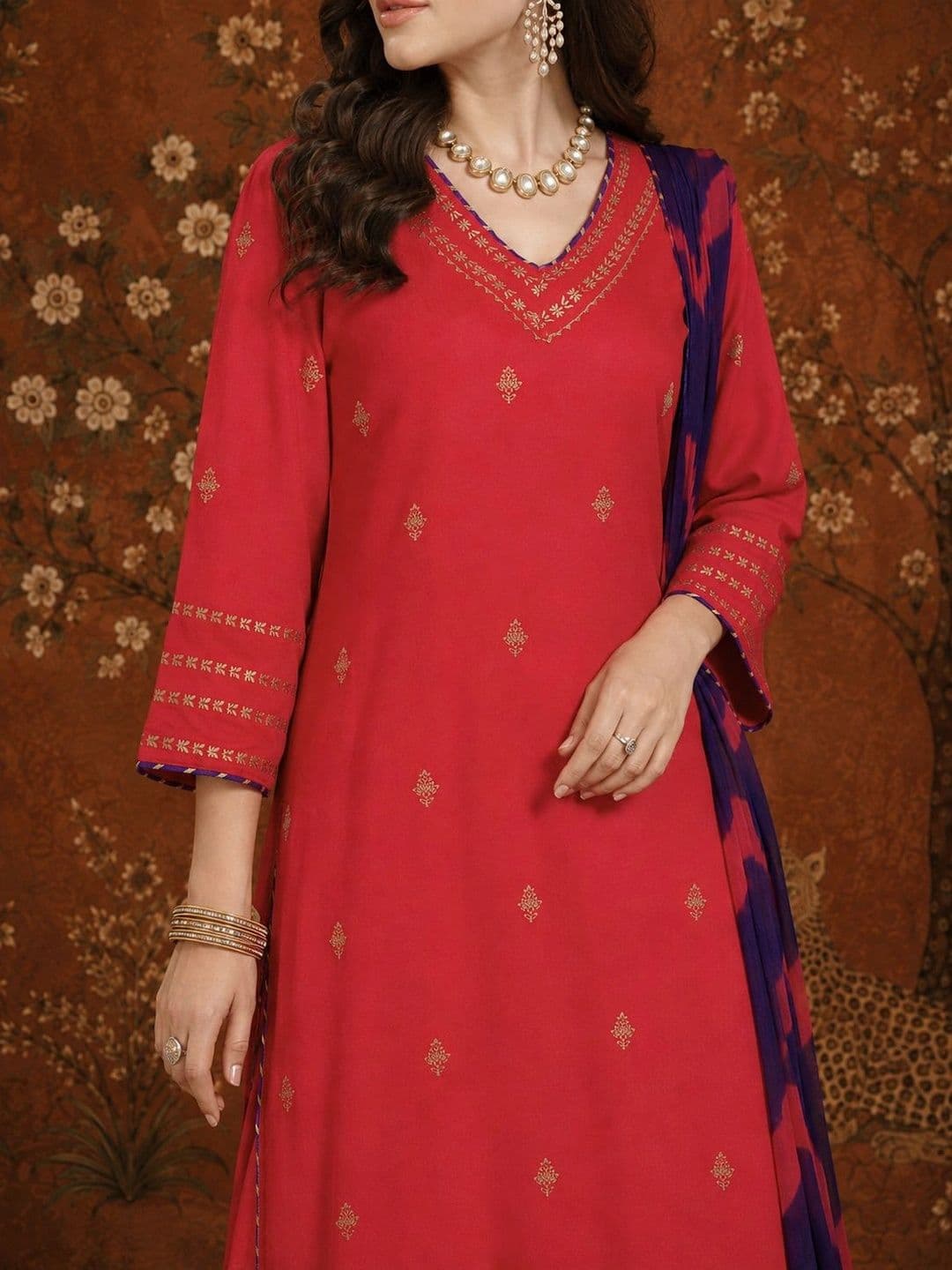 Sangria Women Ethnic Motifs Embroidered Regular Thread Work Kurta with Palazzos & With Dupatta thumbnail 5