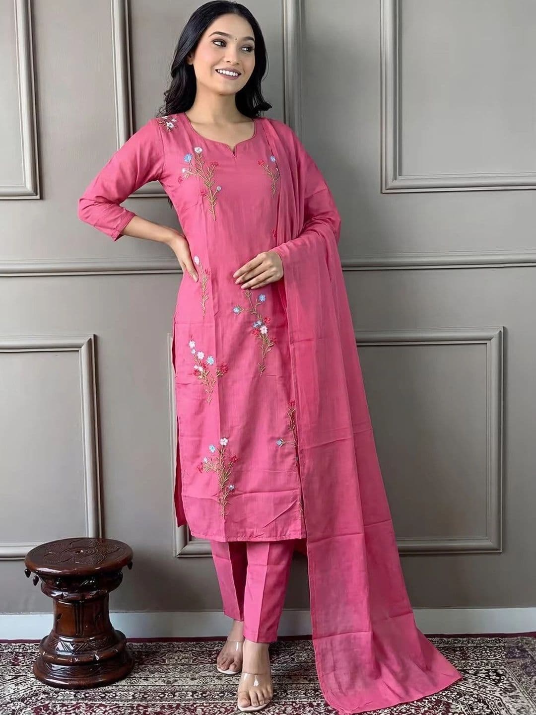 Sangria Women Floral Embroidered Regular Thread Work Kurta with Trousers & With Dupatta thumbnail 2