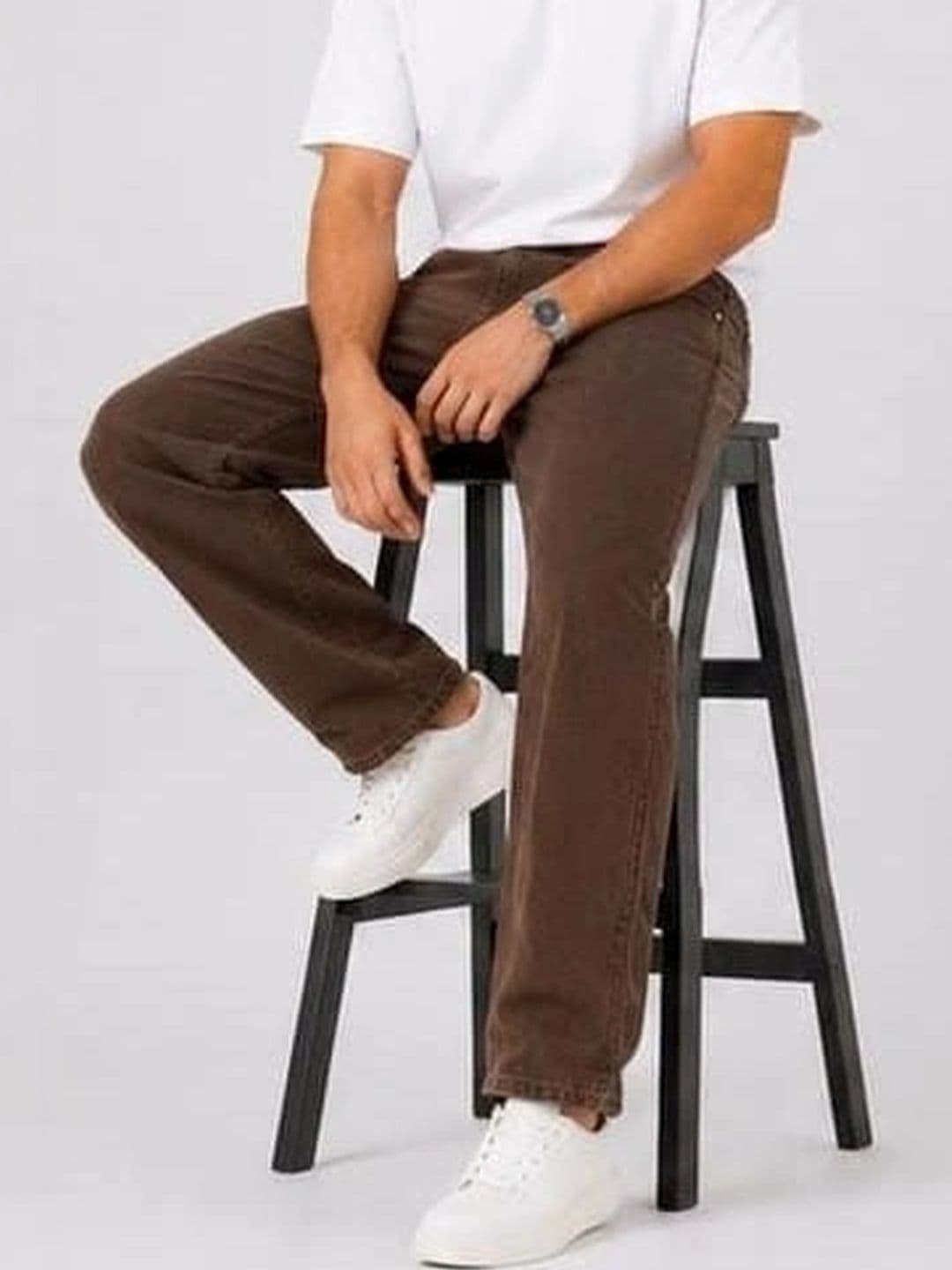 VK CULTURE Men Straight Fit Mid-Rise Light Fade Jeans thumbnail 2