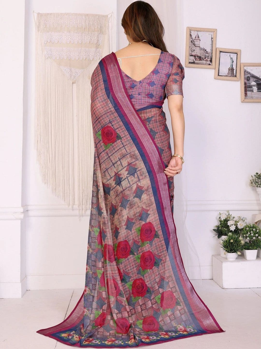 VS MALL Floral Linen Blend Saree thumbnail 5
