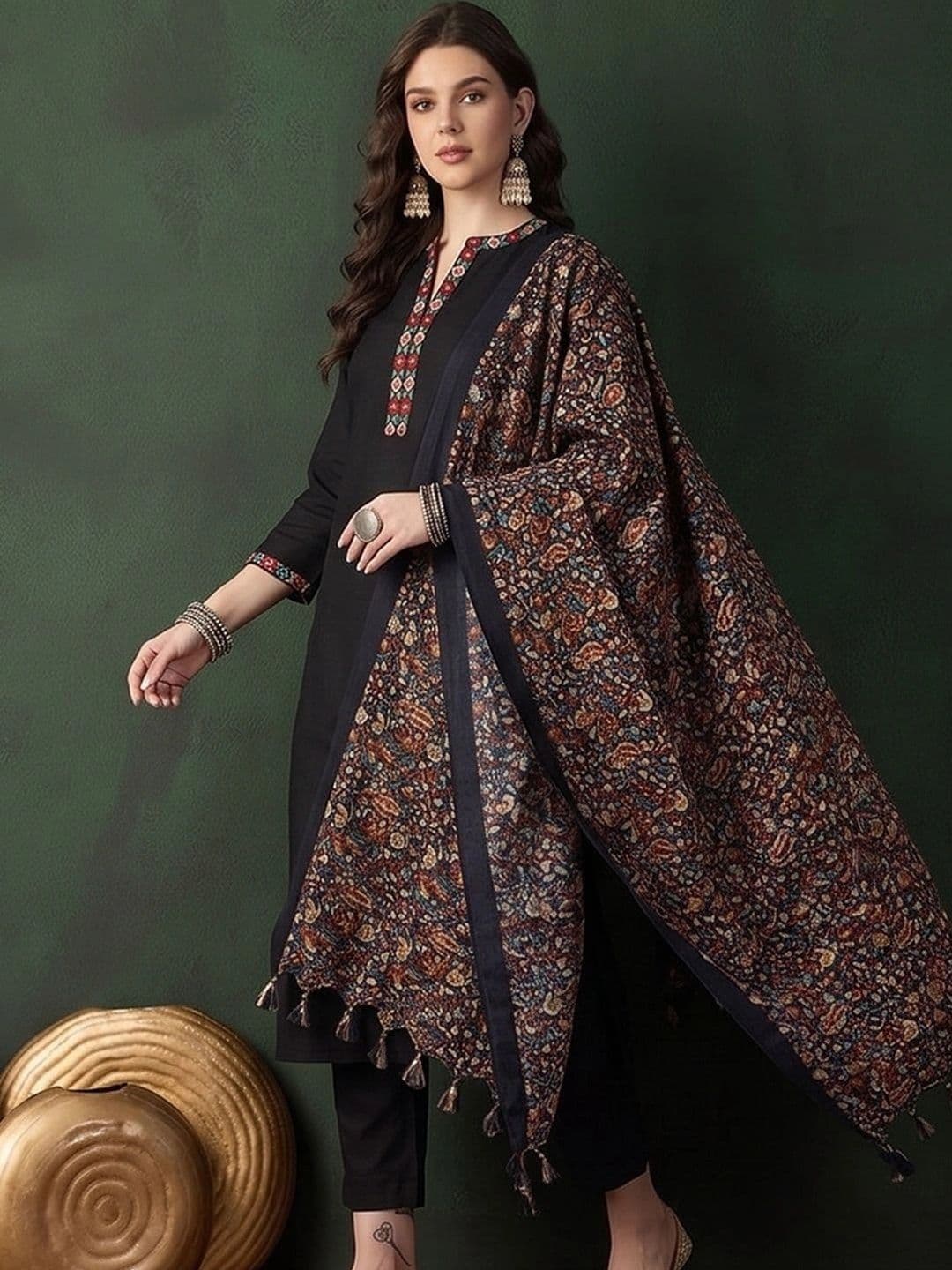 Sangria Women Ethnic Motifs Embroidered Regular Thread Work Pure Cotton Kurta with Trousers & With Dupatta thumbnail 4