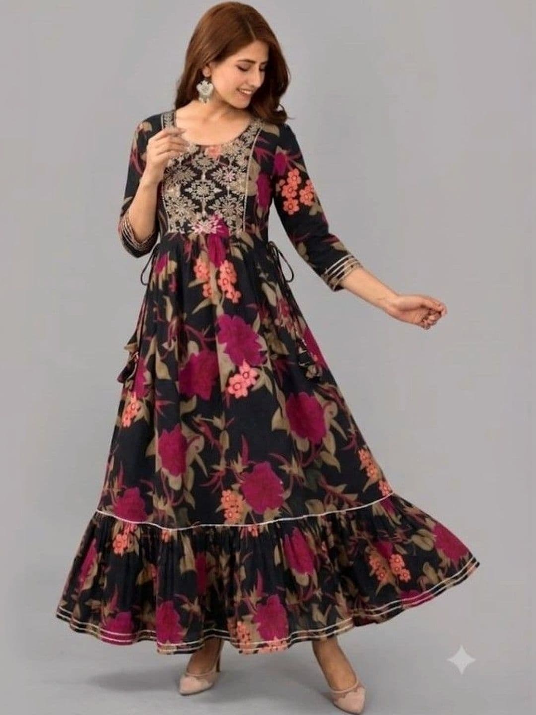 THE FOMCHA Embroidered Pure Cotton Anarkali Round Neck Ethnic Dresses thumbnail 3