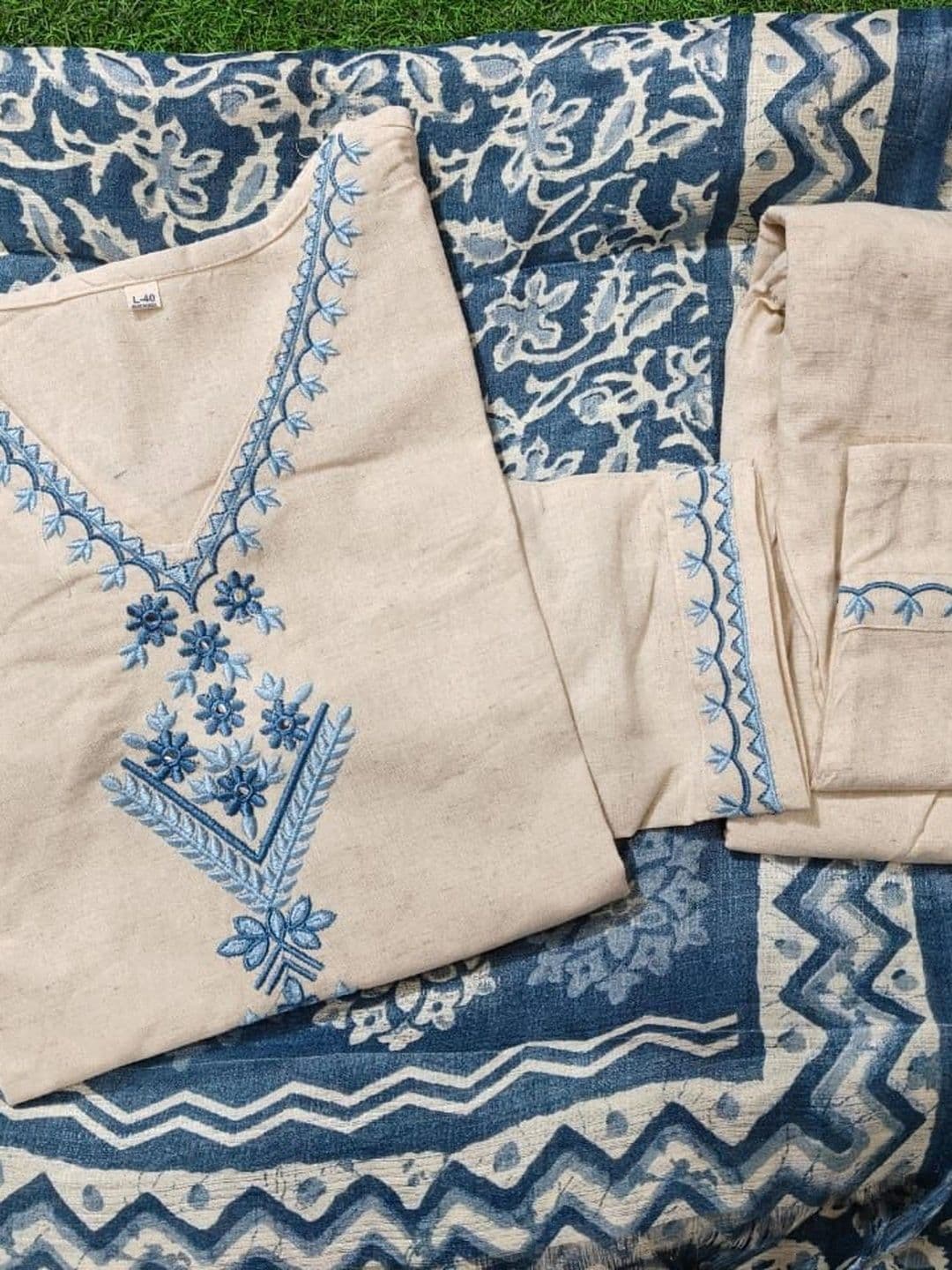 Urban India Women Ethnic Motifs Embroidered Regular Thread Work Pure Cotton Kurta with Trousers & With thumbnail 2