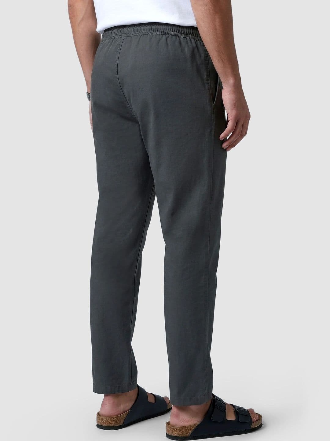 Beyoung Men Solid Grey Mid-Rise Pure Cotton Lounge Pant thumbnail 6