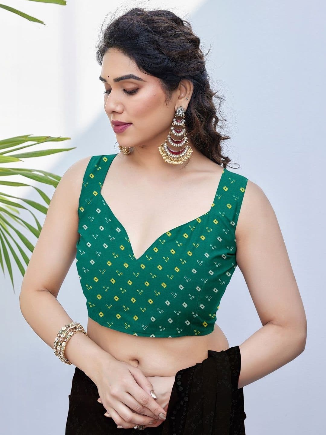 Subham Bandhani Mirror Work Poly Georgette Bandhani Saree thumbnail 3