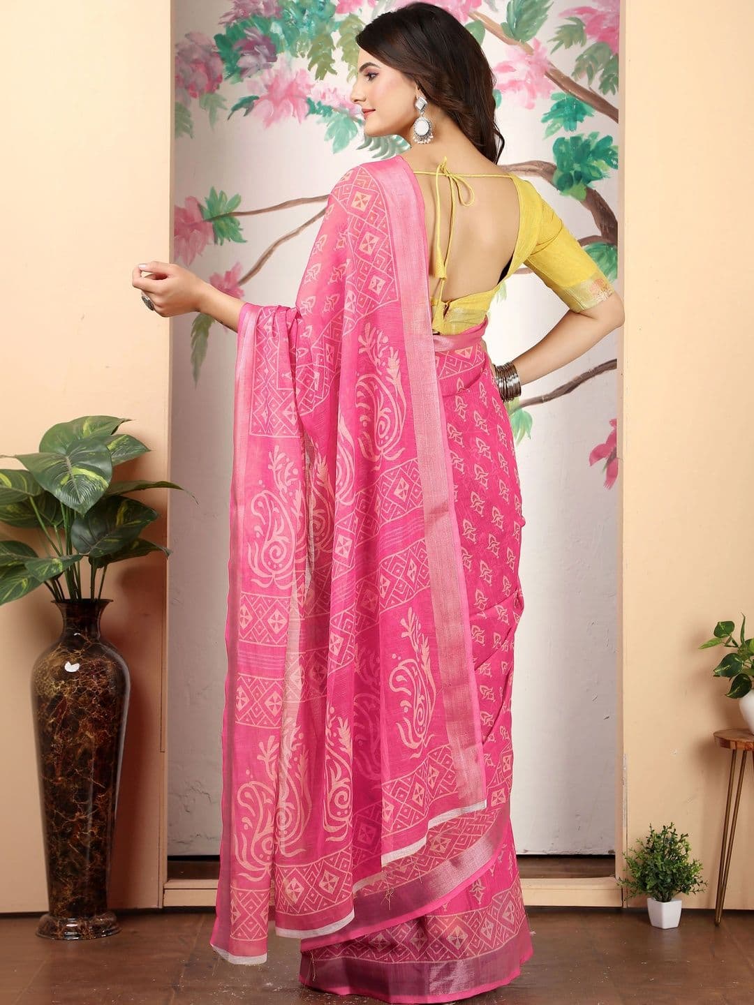 MANVAA Floral Saree thumbnail 5