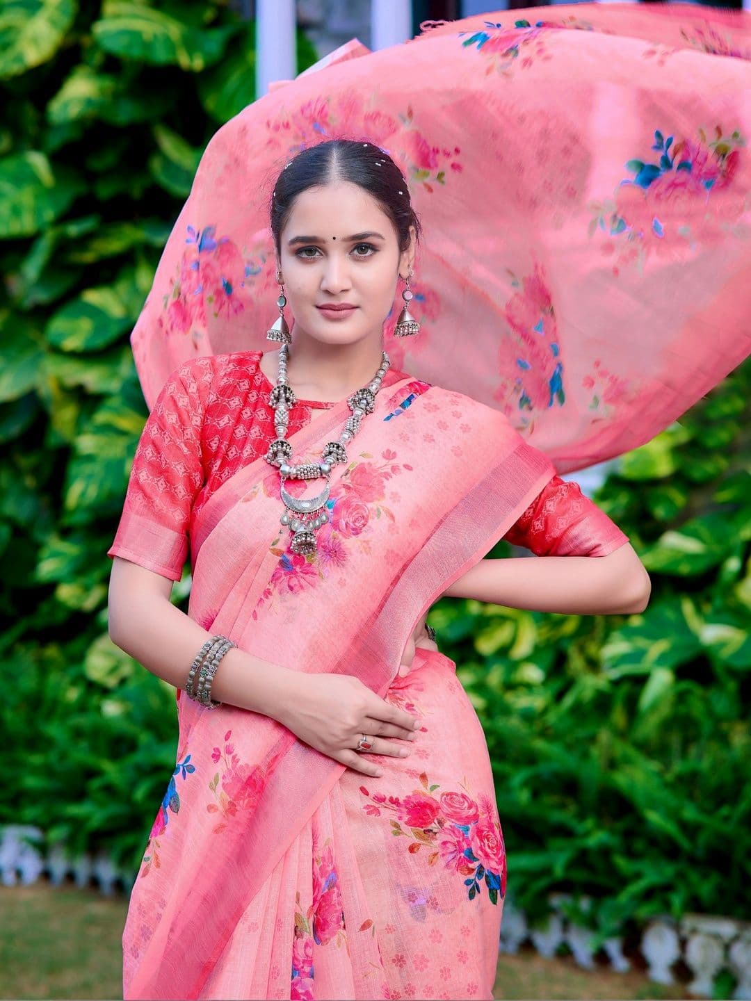 HERE&NOW Floral Fusion Saree thumbnail 3