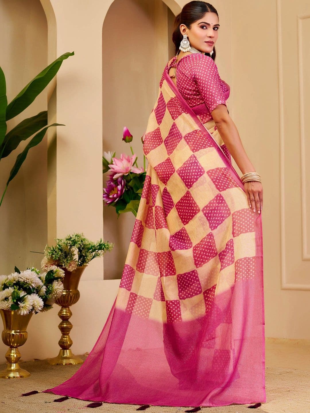 MANVAA Women Woven Design Silk Cotton Handloom Saree thumbnail 6