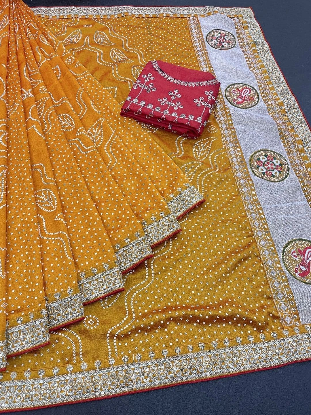 SmileyFashion Bandhani Embroidered Art Silk Designer Saree thumbnail 3