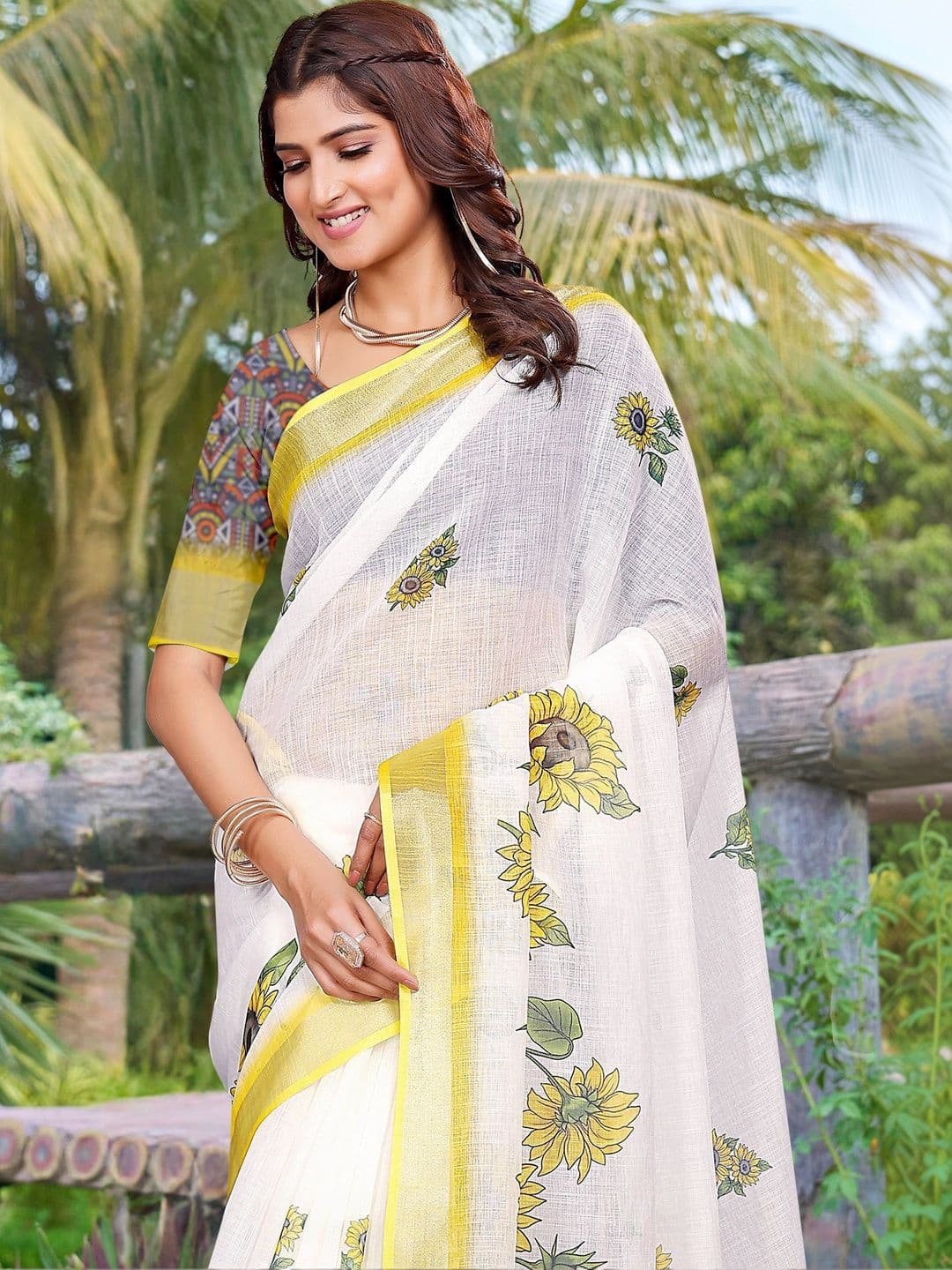 HERE&NOW Floral Saree thumbnail 4
