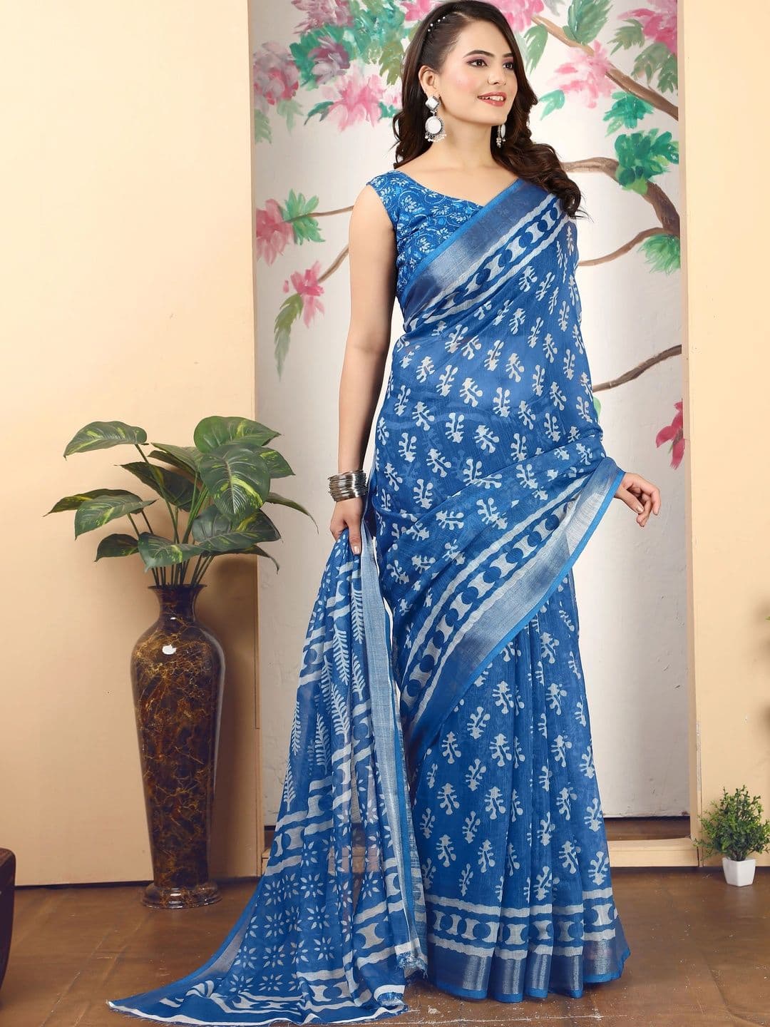 MANVAA Saree thumbnail 5