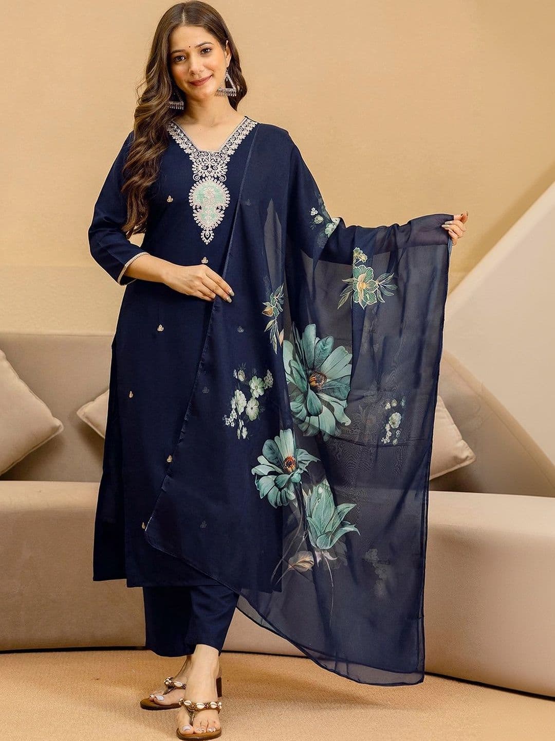 SKYLEE Women Ethnic Motifs Embroidered Kurta with Trousers & Dupatta thumbnail 4