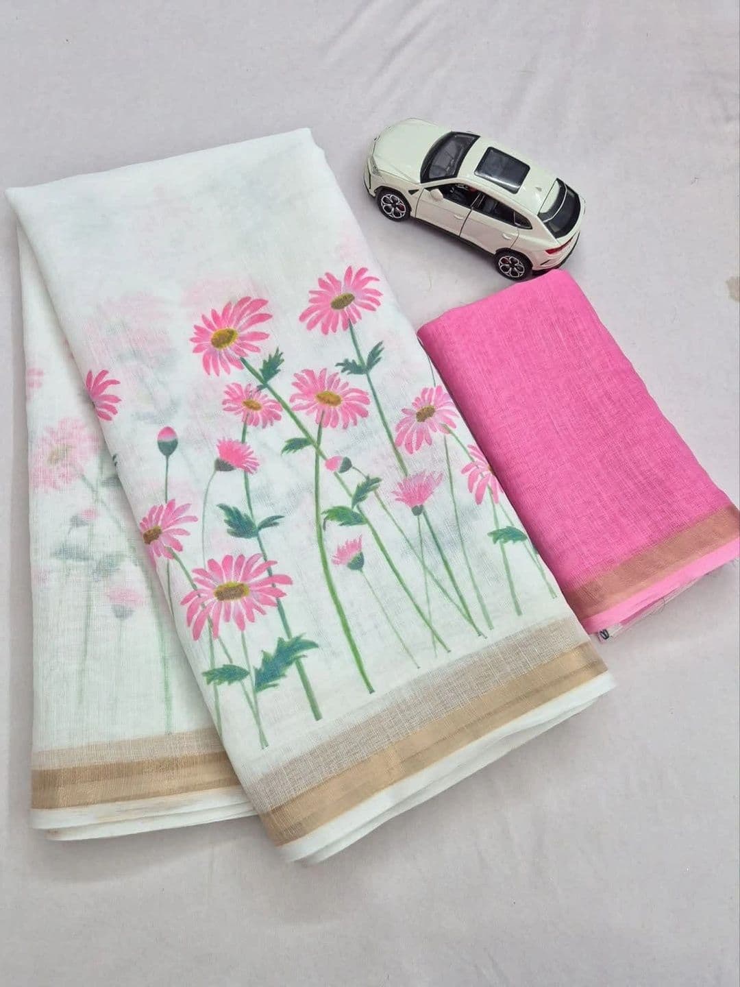 vidhyarani Floral Saree thumbnail 5