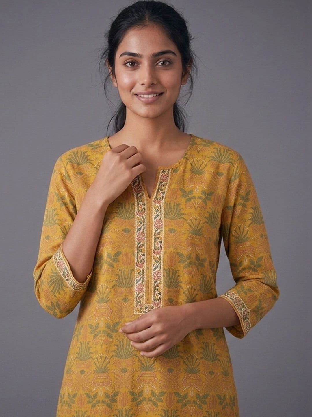 Navibhu Botanical Printed V-Neck Kurti thumbnail 5