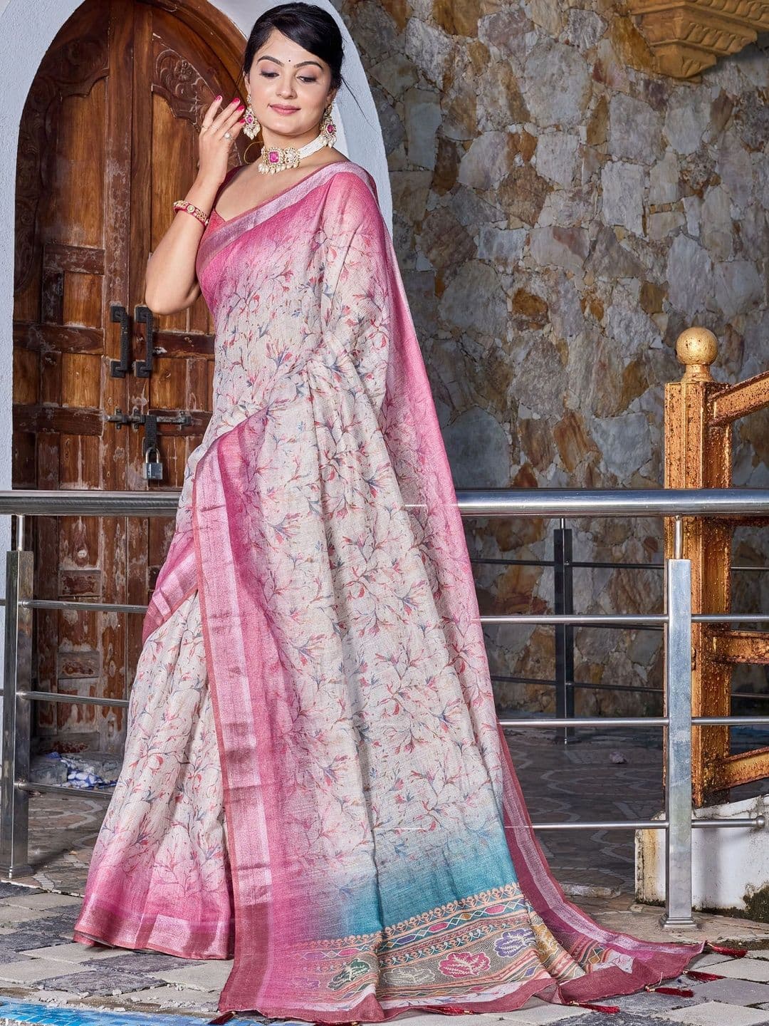 HERE&NOW  Women Floral Silk Cotton Handloom Saree thumbnail 4