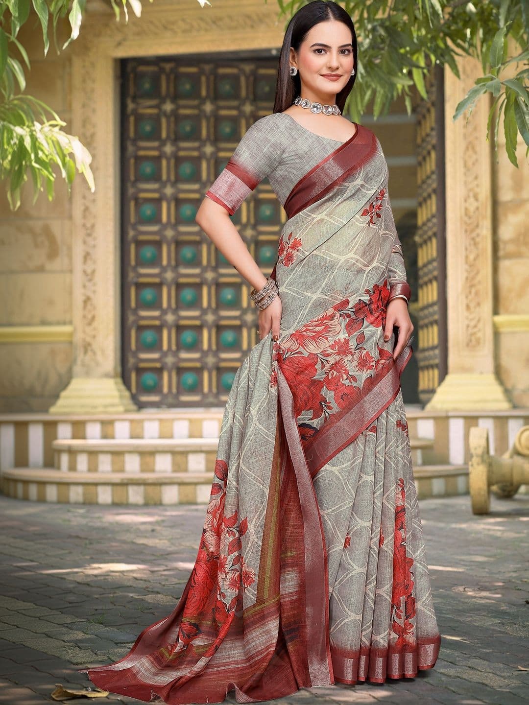 MANVAA Floral Saree thumbnail 3