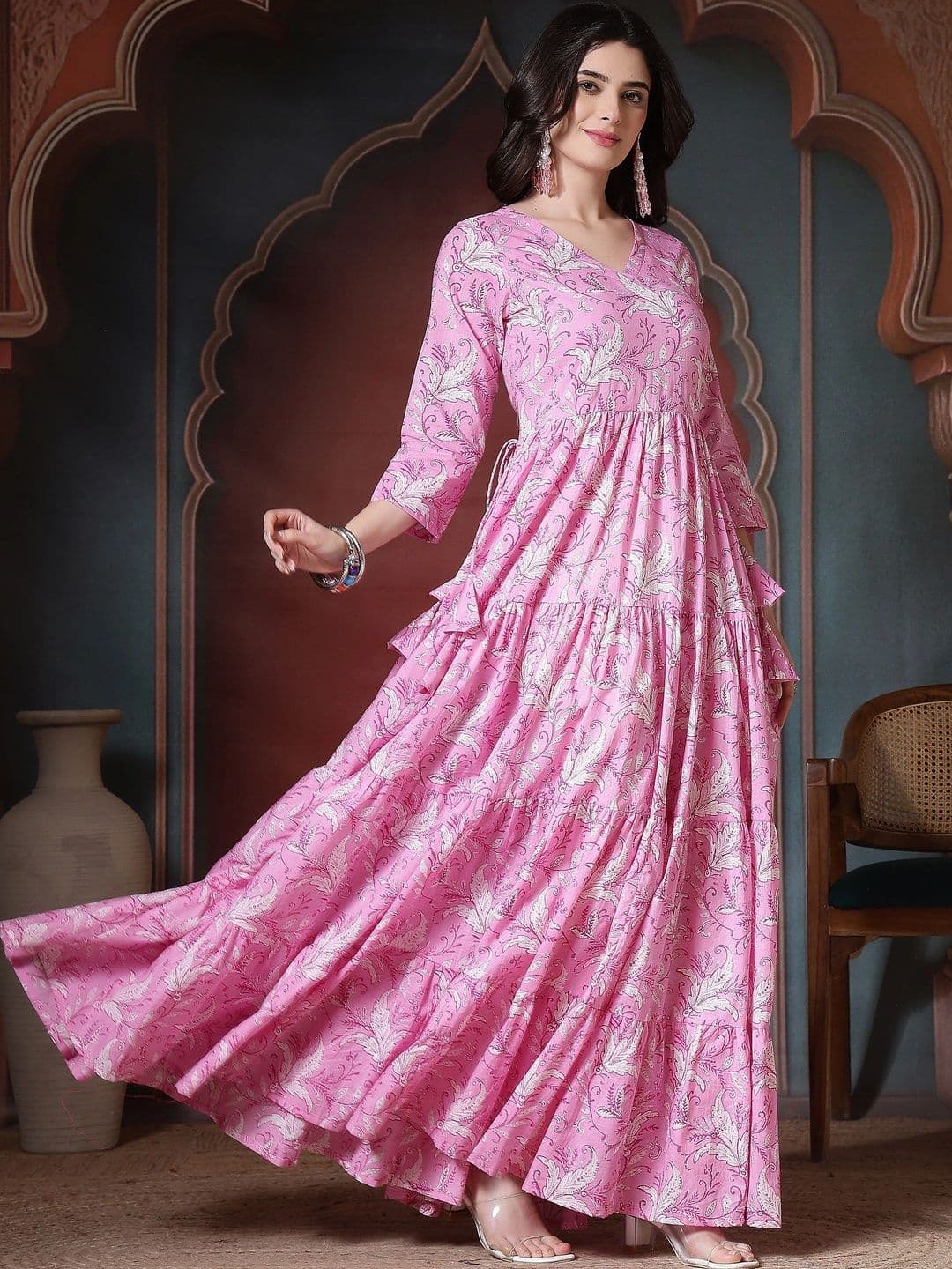 Sangria Women Floral Printed Floral Kurta thumbnail 2
