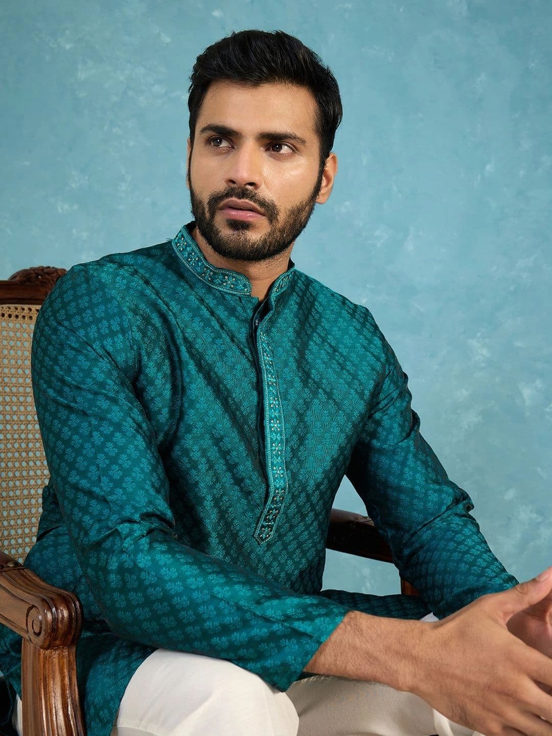House of Pataudi Men Thread Work Kurta thumbnail 6