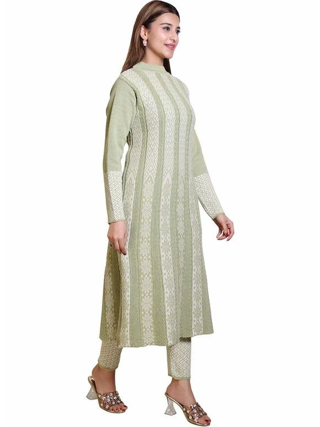GRAND-LINE Women Ethnic Motifs Regular Kurta with Trousers thumbnail 3