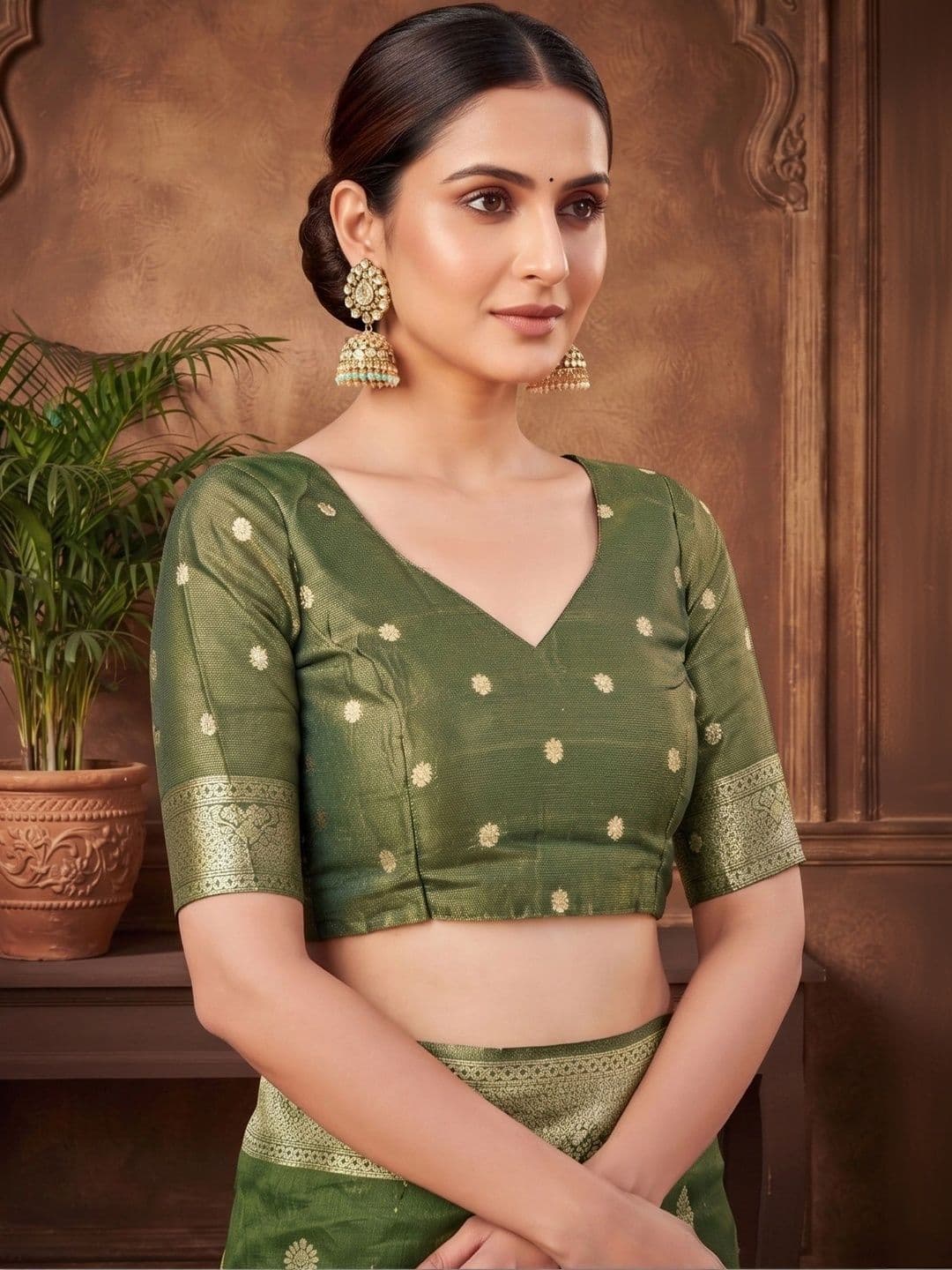 MONJOLIKA FASHION Woven Design Zari Silk Blend Designer Bomkai silk Saree thumbnail 2