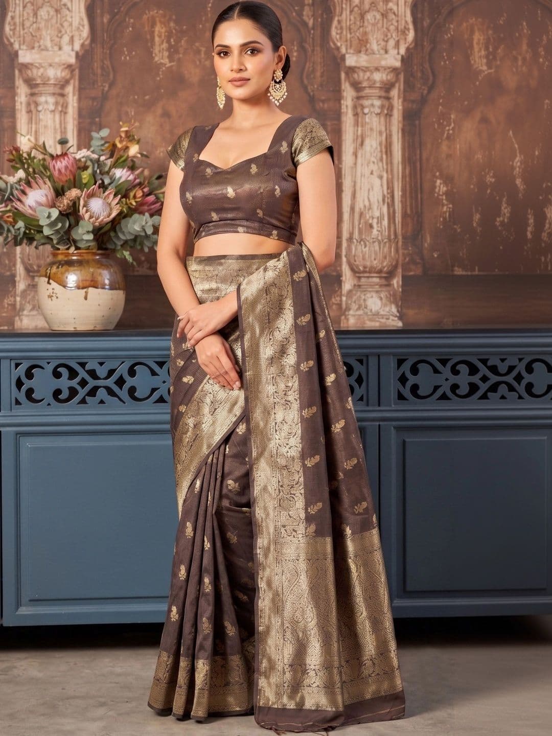 MONJOLIKA FASHION Woven Design Zari Silk Blend Designer Bomkai silk Saree thumbnail 7