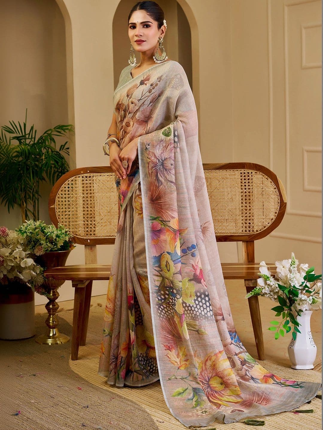 MANVAA Women Floral Printed Silk Cotton Handloom Saree thumbnail 5
