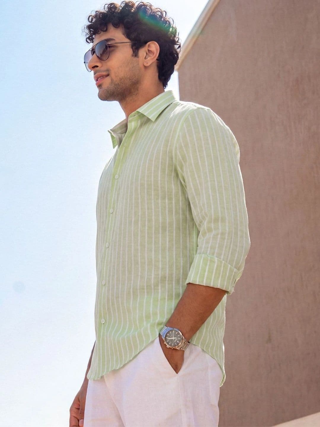 Urban Scissors Men Slim Fit Striped Casual Shirt thumbnail 2