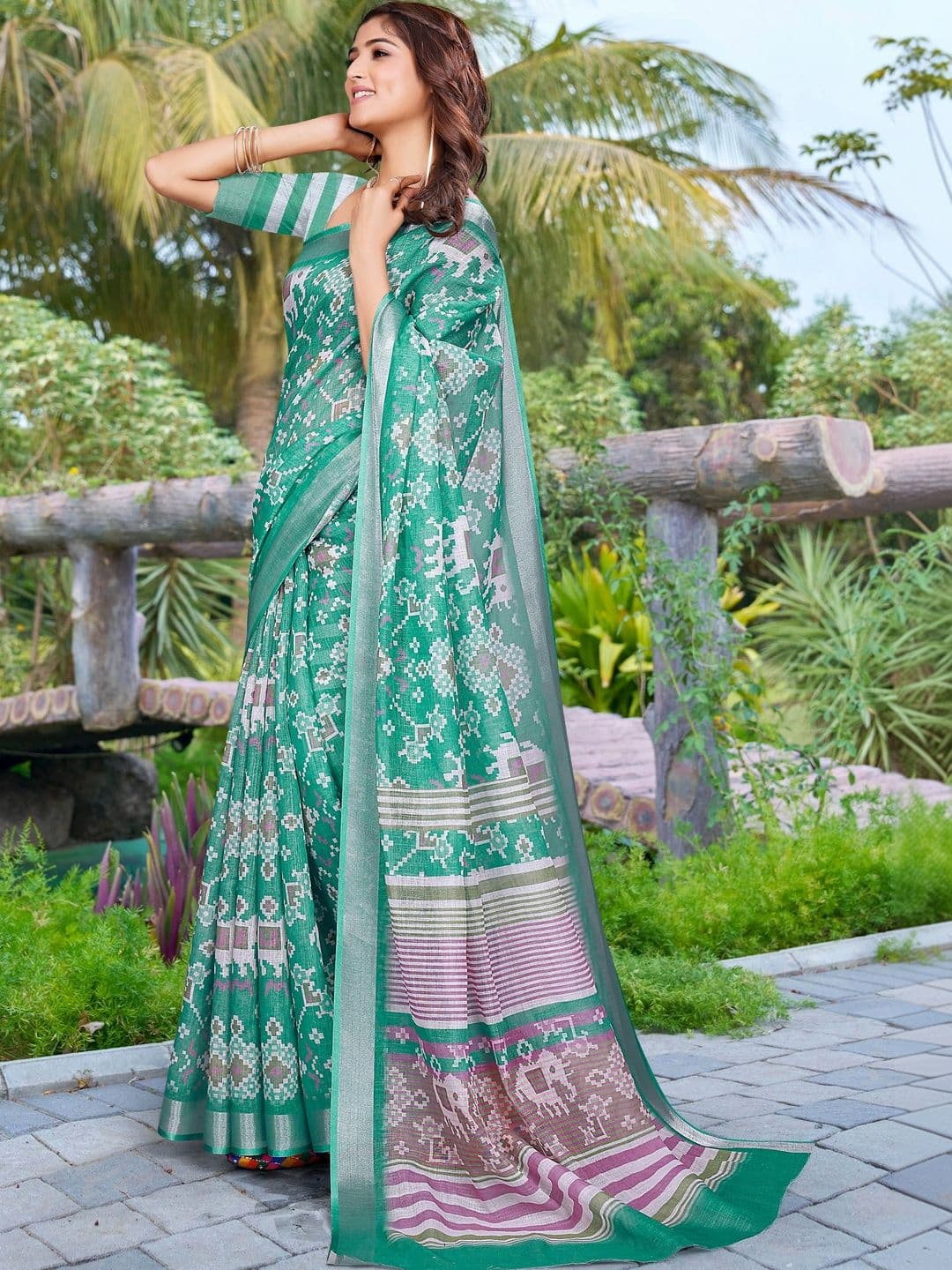 MANVAA Woven Design Saree thumbnail 2