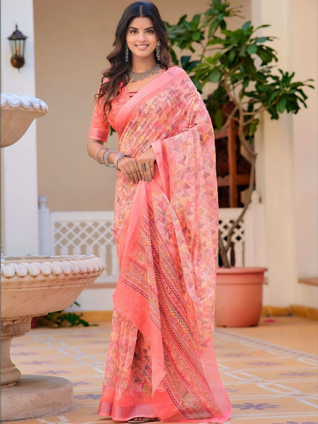 MANVAA Floral Saree thumbnail 5