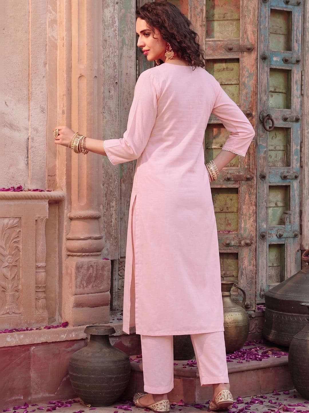 Navlik Women Ethnic Motifs Embroidered Regular Chikankari Kurta with Trousers & With Dupatta thumbnail 5