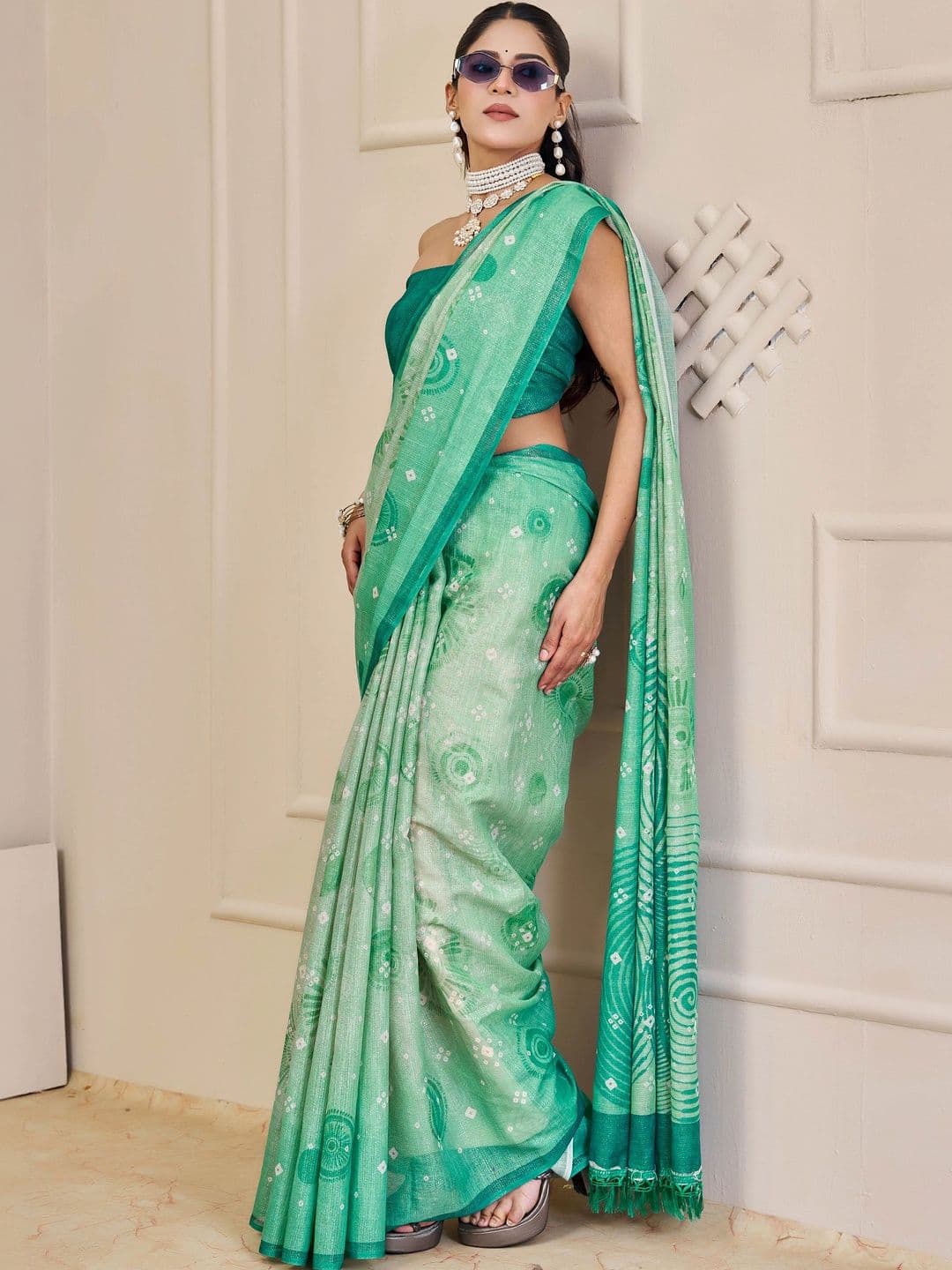 Maroosh Bandhani Silk Cotton Handloom Saree thumbnail 5