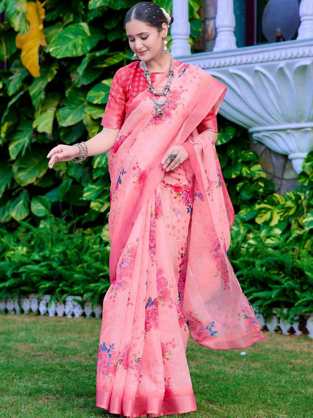 HERE&NOW Floral Fusion Saree thumbnail 5