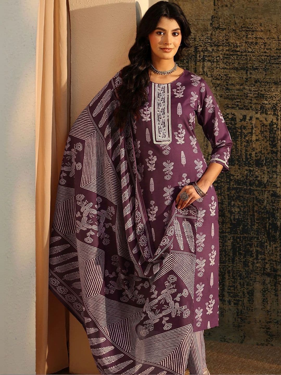 Gerua By Libas Women Ethnic Motifs Printed Regular Kurta with Trousers & With Dupatta - view 1