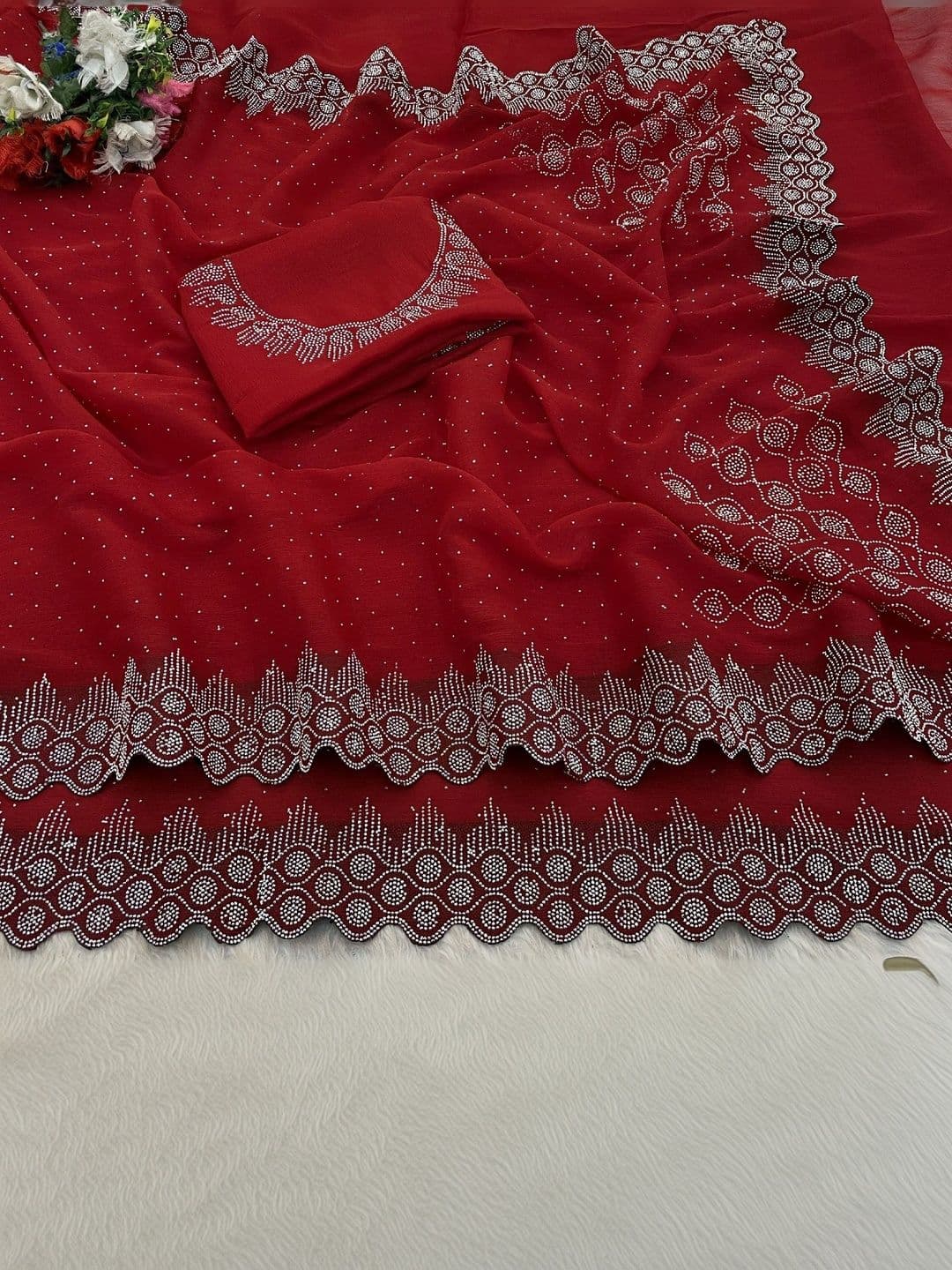 SmileyFashion Pure Georgette Saree thumbnail 6
