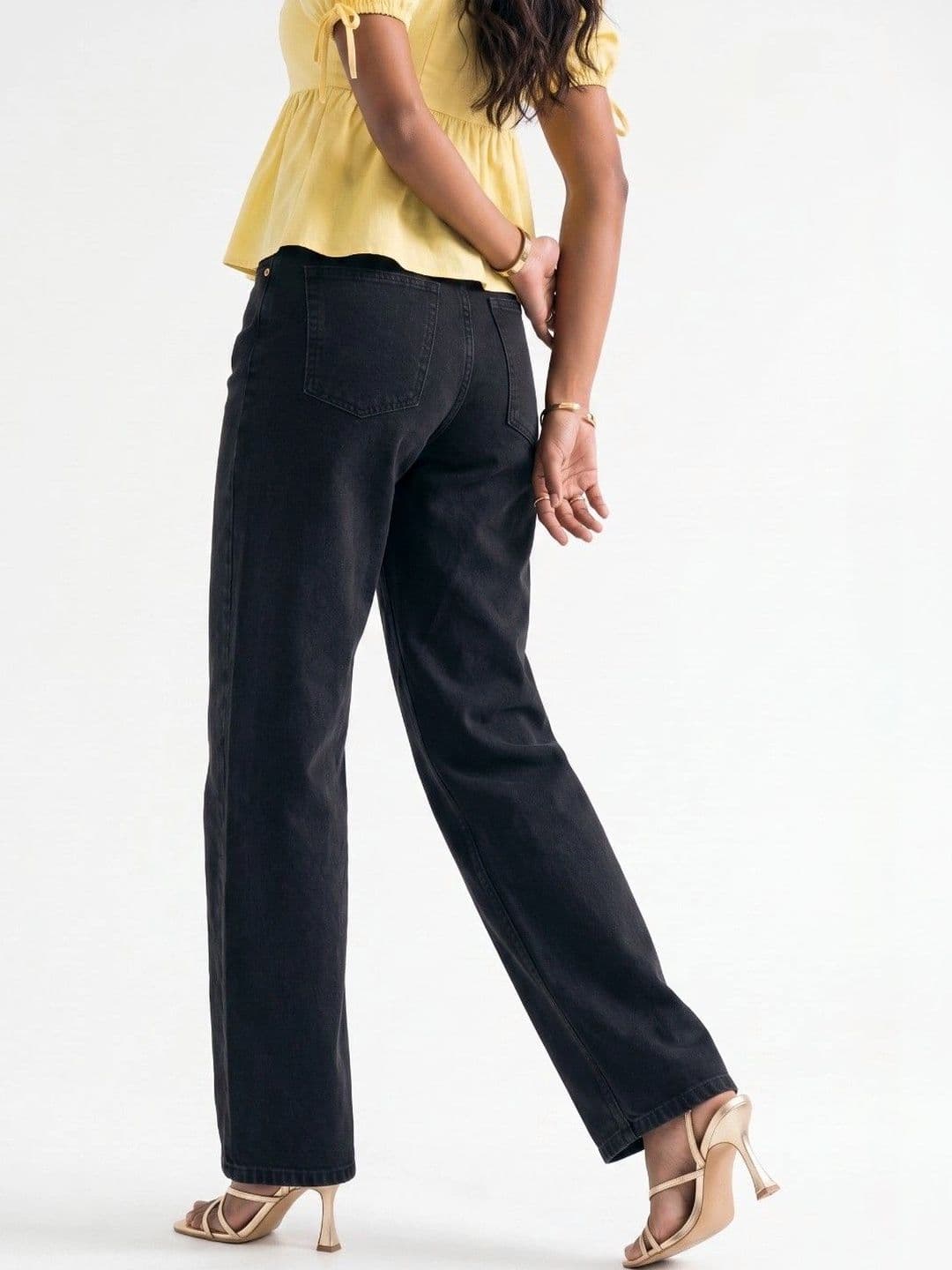 COMFITS Women Classic Relaxed Fit Mid-Rise Stretchable Jeans thumbnail 4