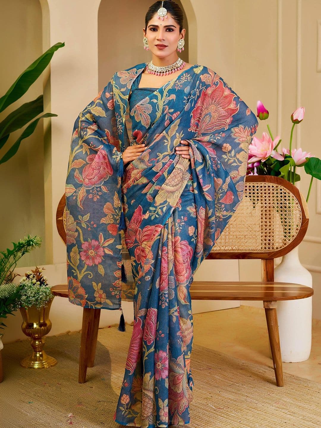 MANVAA Women  Floral Silk Cotton Handloom Saree thumbnail 3