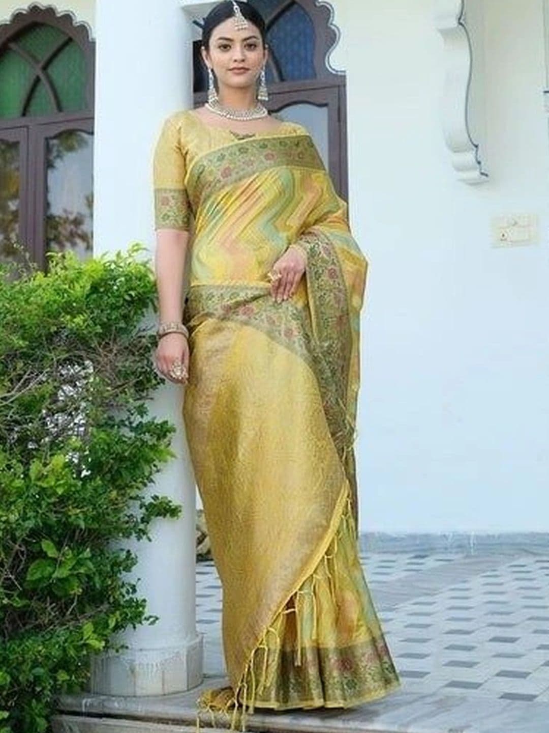 KALINI Woven Design Zari Art Silk Fusion Banarasi Saree - view 1