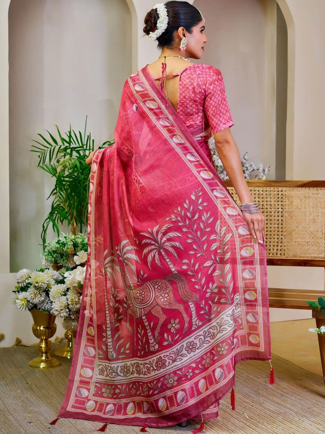 Maroosh  Women Ethnic Motifs Silk Cotton Handloom Saree thumbnail 7
