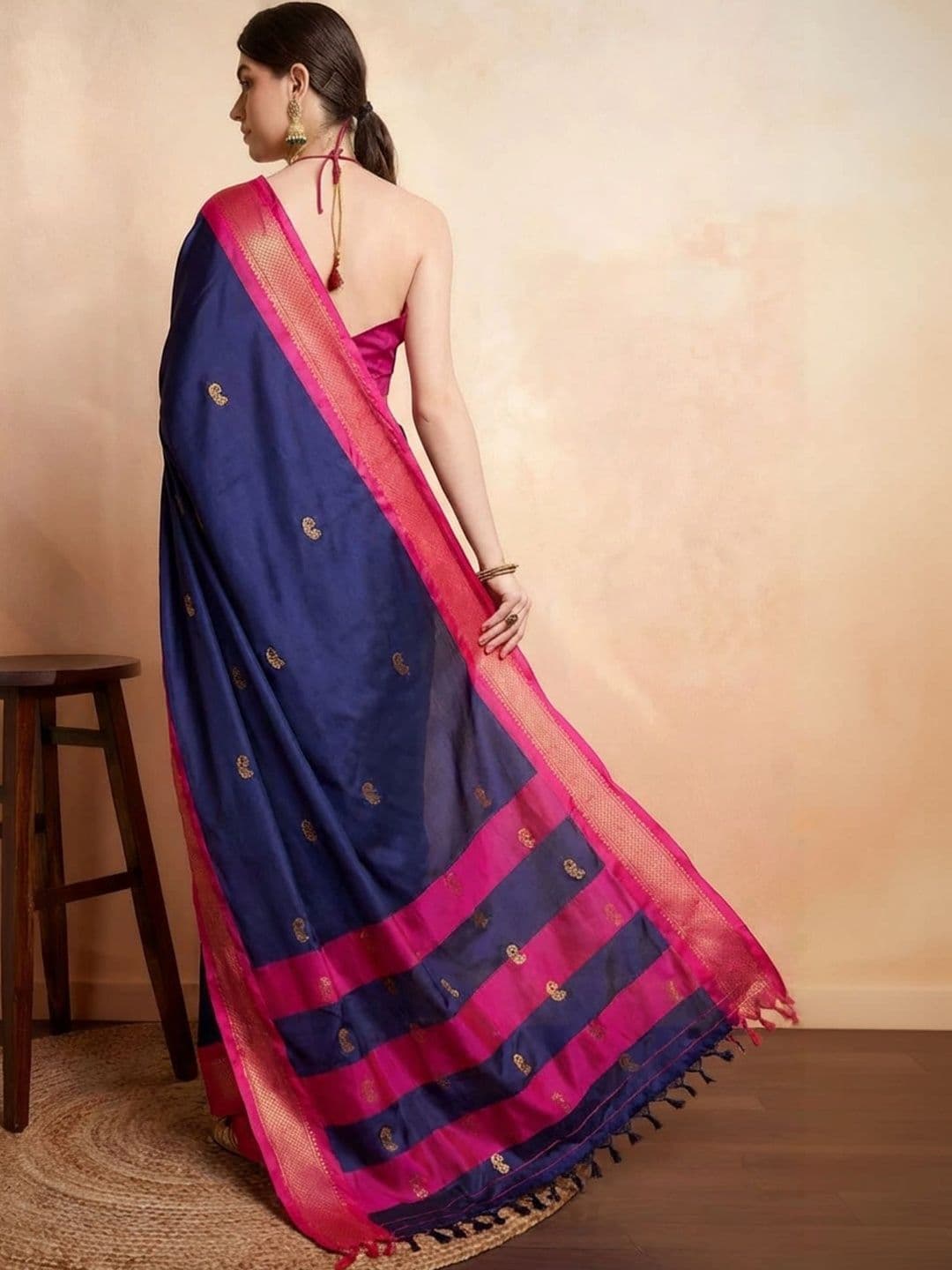 Sangria Zari Pure Cotton Kanjeevaram Saree thumbnail 3