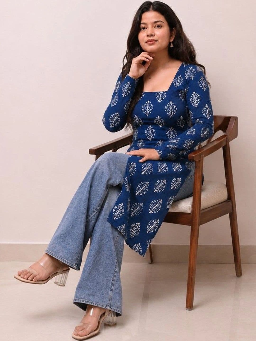 SHRISTHVAN Women Ethnic Motifs Printed Indie Prints Kurta thumbnail 2