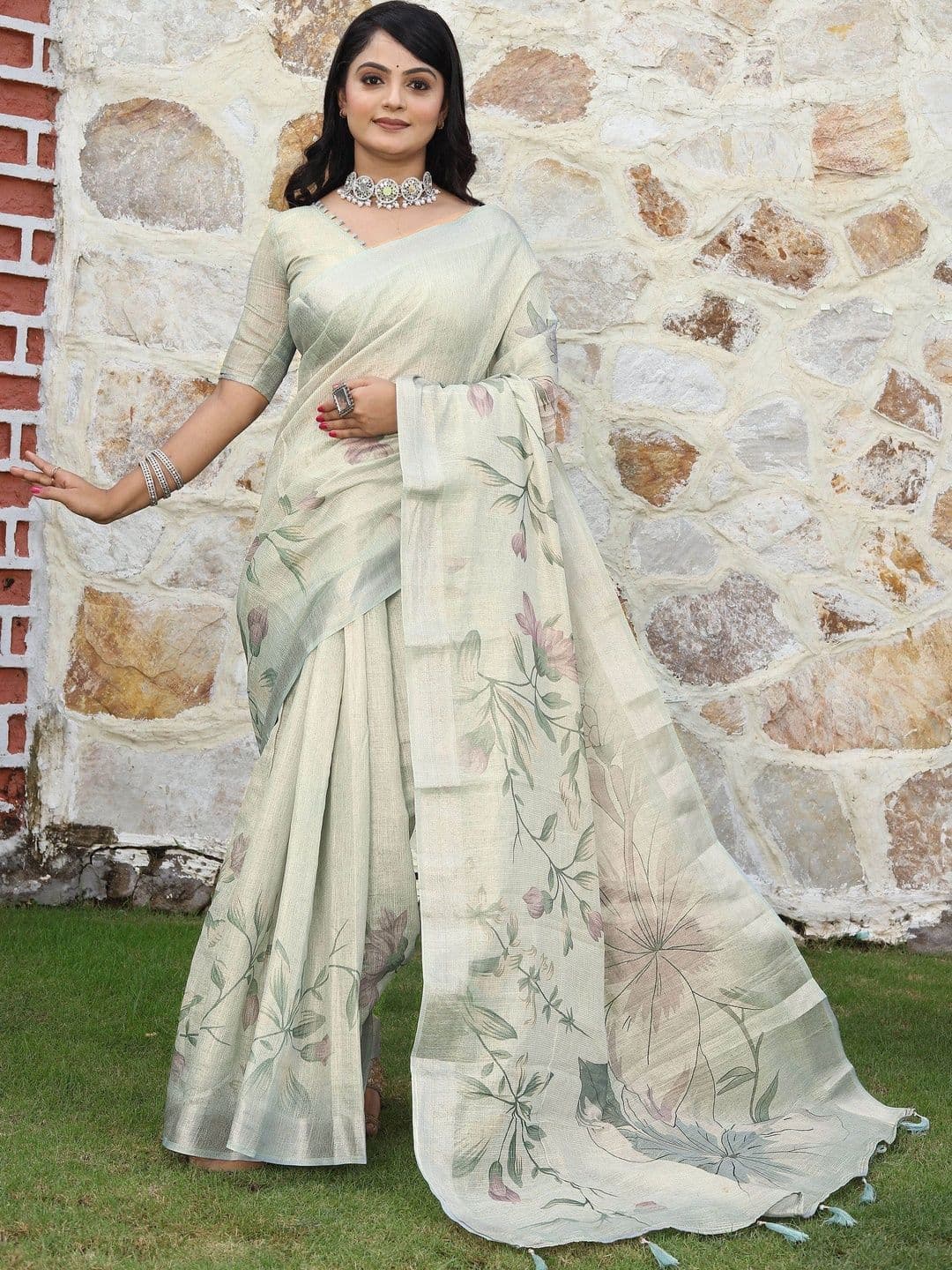 MANVAA Floral Silk Cotton Handloom Saree - view 1