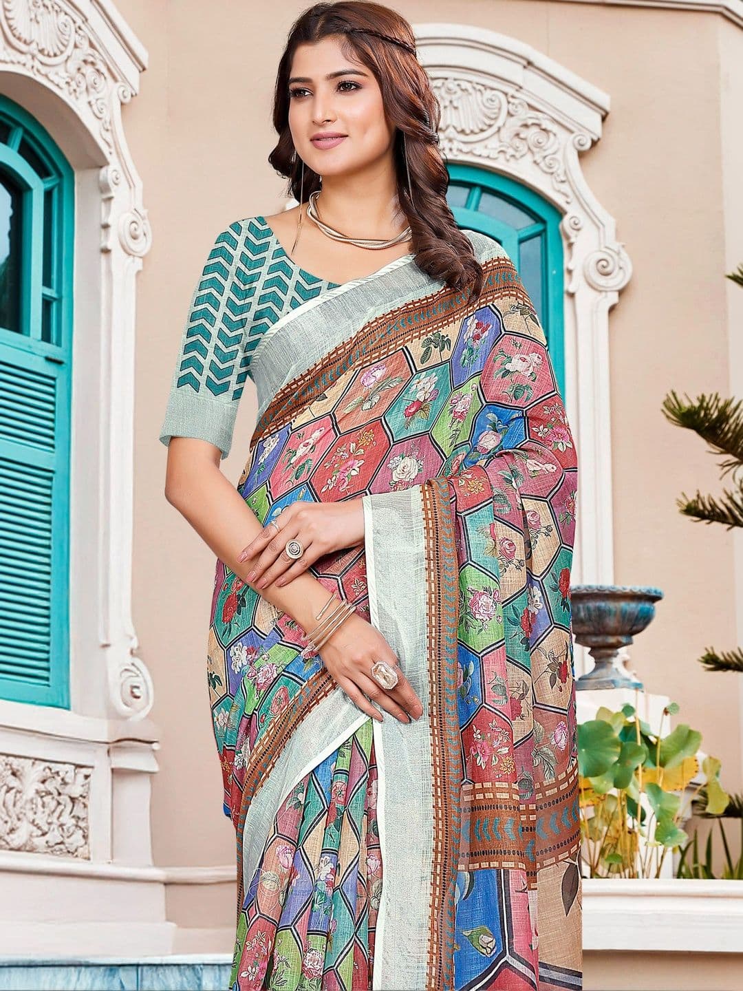 Maroosh Floral Saree thumbnail 7