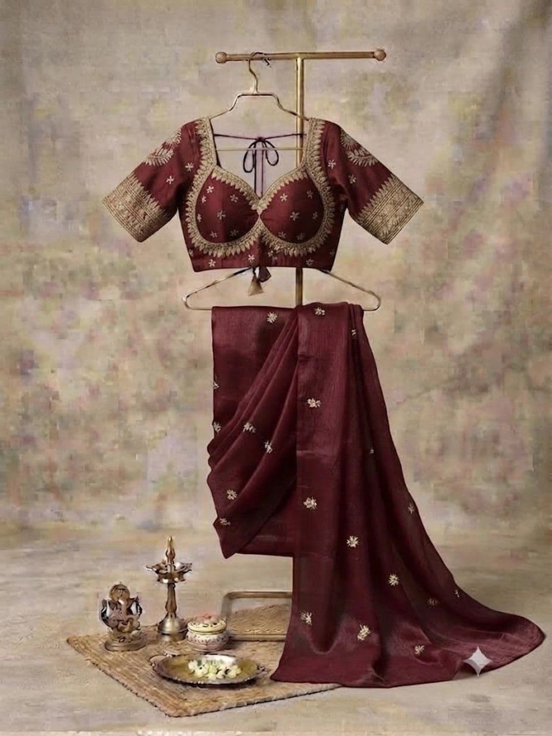 VRAGI Floral Embroidered Tissue Saree thumbnail 2