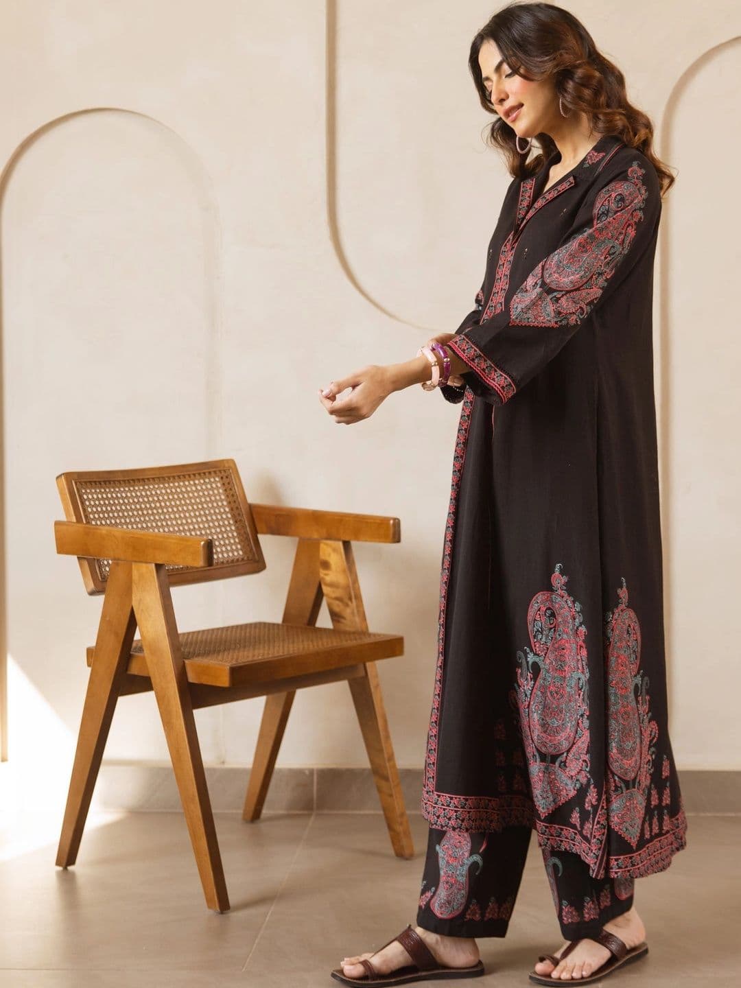 Sangria Women Paisley Embroidered Angrakha Thread Work Kurta with Trousers thumbnail 3