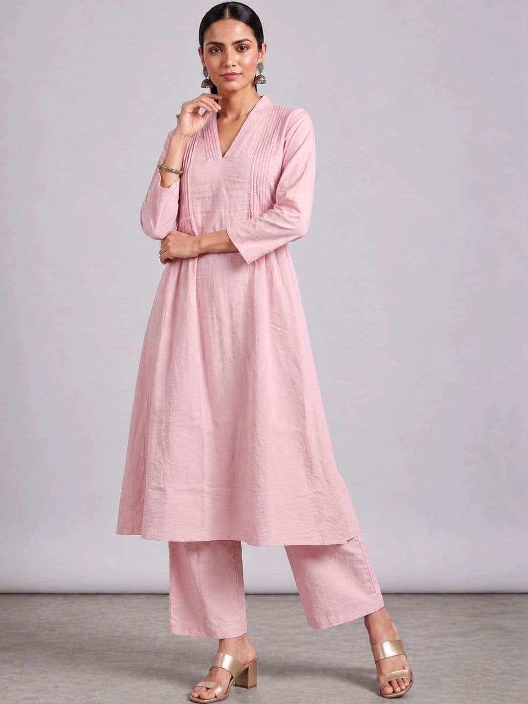 NAVYAAZRI Women Regular Pure Silk Kurta with Trousers thumbnail 5