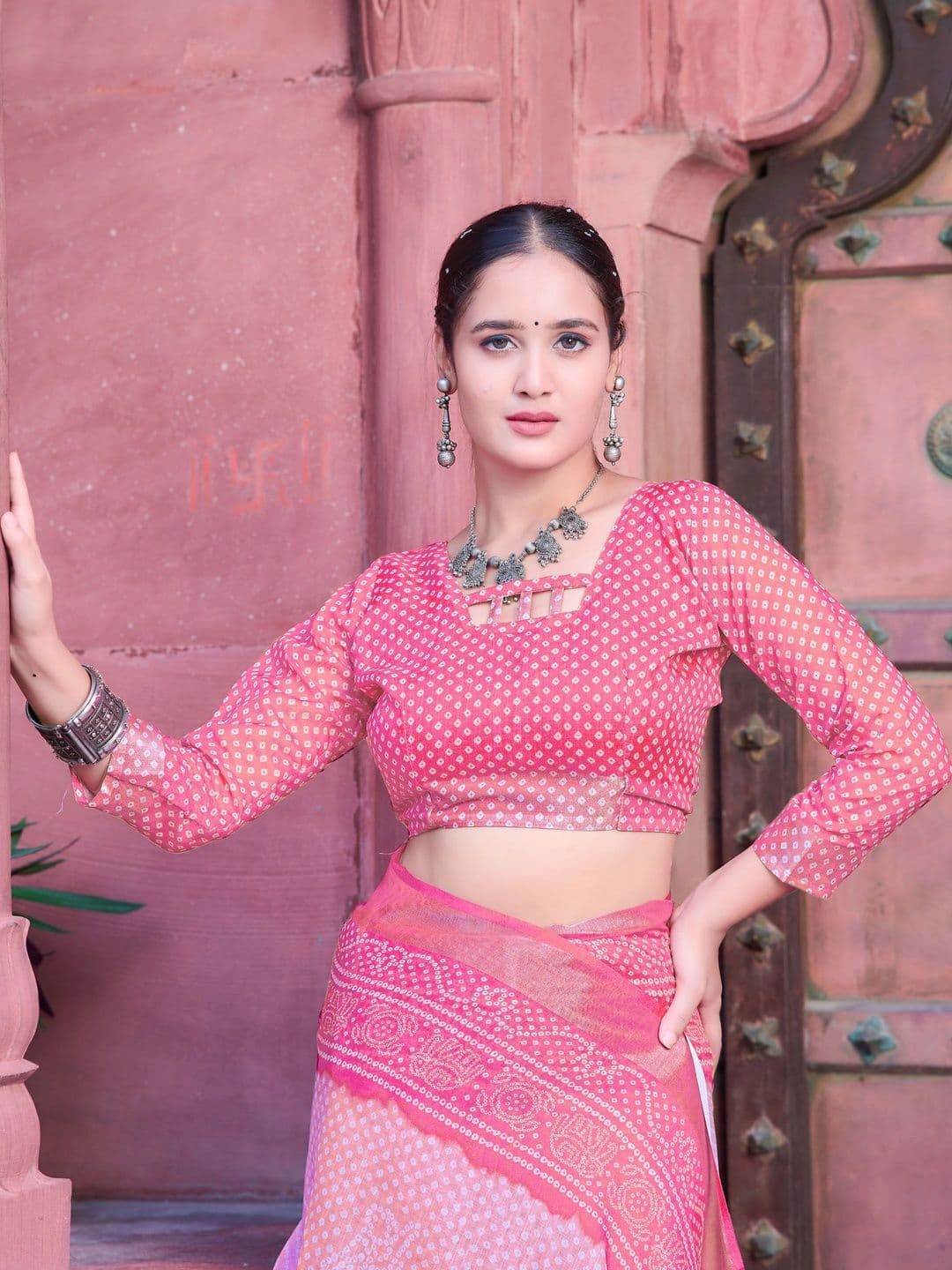 MANVAA Bandhani Saree thumbnail 4
