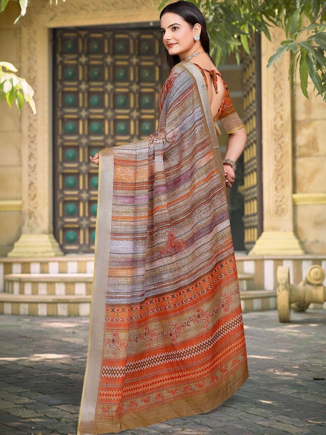 MANVAA Saree thumbnail 2