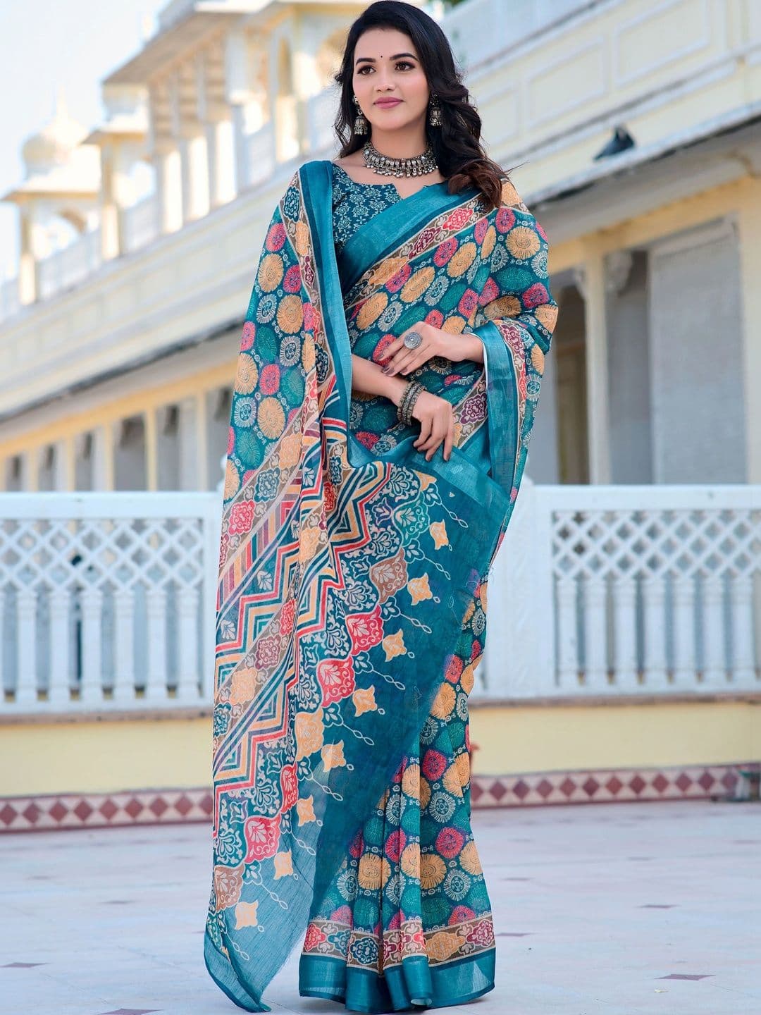 MANVAA Floral Saree thumbnail 2