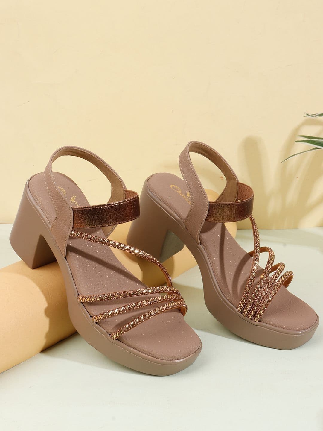 CHINRAAG Textured Block Sandals - view 1