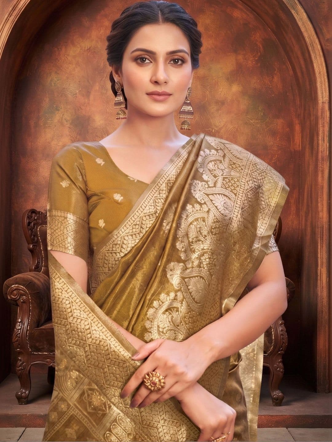 MONJOLIKA FASHION Woven Design Zari Silk Blend Designer Bomkai silk Saree thumbnail 2